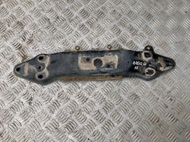 Subaru Outback (BS) Support de boîte de vitesses 