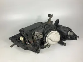 Subaru Outback Lampa przednia 