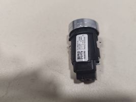 Volkswagen Touareg II Engine start stop button switch 7P1905217A