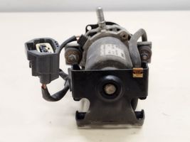 Volkswagen Touareg II Vacuum pump 7P0614215A