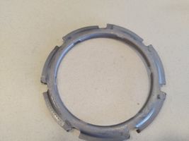 Volkswagen Touareg II Anello/dado di bloccaggio della vite della pompa del carburante nel serbatoio 1K0201375