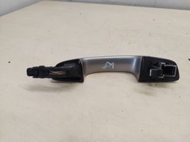 Volkswagen Touareg II Maniglia esterna per portiera anteriore 7P6837205A