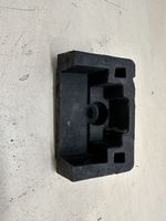 Volkswagen Touareg II Jacking socket point 7L8804123