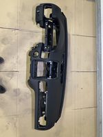 Volkswagen Touareg II Tableau de bord 7P1857100