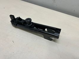 Porsche Cayenne (92A) Rail de réglage hauteur de ceinture de sécurité 3C0857819