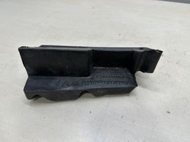 Porsche Cayenne (92A) Supporto/guarnizione in poliuretano espanso del parafango 7P5819531D