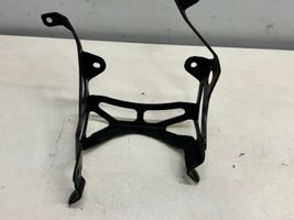 Porsche Cayenne (92A) Supporto di montaggio della pompa del servosterzo 7P0423380A