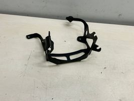 Porsche Cayenne (92A) Supporto di montaggio della pompa del servosterzo 7P0423380A