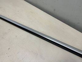 Porsche Cayenne (92A) Rivestimento modanatura del vetro della portiera anteriore 7P0837476G