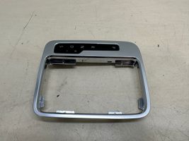 Volkswagen Touareg II Rivestimento in plastica cornice della leva del cambio 7P1713203A