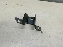 Porsche Cayenne (92A) Supporto di montaggio del parafango 7P5821161