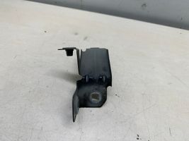 Porsche Cayenne (92A) Supporto di montaggio del parafango 7P5805603A