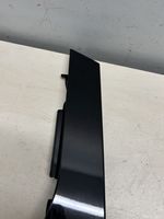 Porsche Cayenne (92A) Rivestimento modanatura del vetro della portiera posteriore 7P5853589C