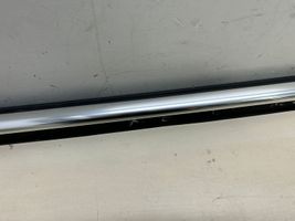 Audi A8 S8 D4 4H Moulures des vitres de la porte arrière 4H0853763D