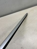 Porsche Cayenne (92A) Rivestimento modanatura del vetro della portiera anteriore 7P0837475H