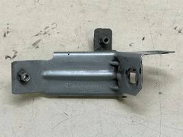 Porsche Cayenne (92A) Supporto di montaggio del parafango 7P5805604A