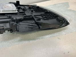 Porsche Cayenne (92A) Lampa przednia 7P5941032AN