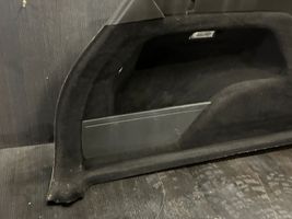 Volkswagen Touareg II Rivestimento pannello laterale del bagagliaio/baule 7P6867037