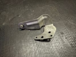 Porsche Cayenne (92A) Staffa/supporto di montaggio della marmitta 7P0253047A