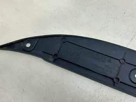 Porsche Cayenne (92A) Rivestimento dell’estremità del parafango 7P5854777