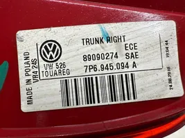 Volkswagen Touareg II Luci posteriori del portellone del bagagliaio 7P6945094A