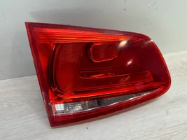 Volkswagen Touareg II Tailgate rear/tail lights 7P6945093A