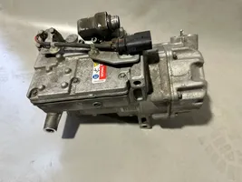 Volkswagen Touareg II Compressore aria condizionata (A/C) (pompa) 7P0820803G