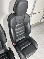 Porsche Cayenne (92A) Conjunto de molduras de la puertas y los asientos 7P5857003B