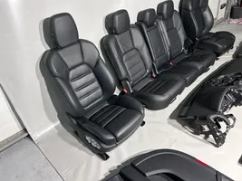 Porsche Cayenne (92A) Garnitures, kit cartes de siège intérieur avec porte 7P5857003B