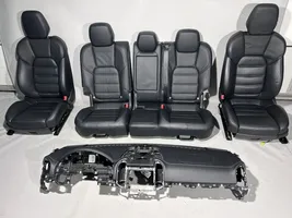 Porsche Cayenne (92A) Garnitures, kit cartes de siège intérieur avec porte 7P5857003B