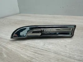 Porsche Panamera (970) Indicatore di direzione del parafango anteriore 97063103301