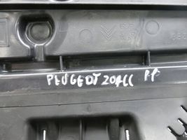 Peugeot 207 CC Wlot / Kanał powietrza intercoolera 9680057280