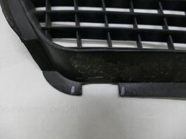 Volkswagen Golf III Grille inférieure de pare-chocs avant 1H6853665