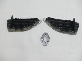 Renault Megane I Grille de calandre avant 7700849690