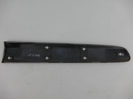 Toyota RAV 4 (XA20) Moulure de porte avant 7573242100