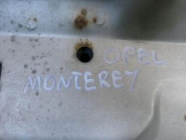 Opel Monterey Vano motore/cofano 