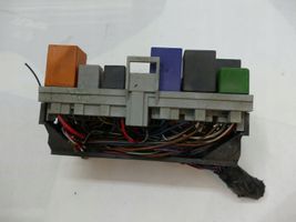 Opel Tigra A Fuse box set 90483952