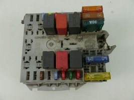 Fiat Punto (176) Module de fusibles 46835589