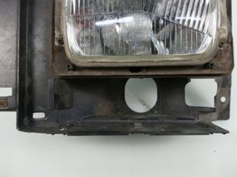 Ford Explorer Lampa przednia F37B13A045