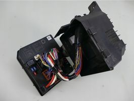 Nissan Pathfinder R51 Fuse module 284B7EB33C