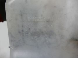 Nissan Qashqai Zbiornik płynu do spryskiwaczy szyby przedniej / czołowej 289104EA0A