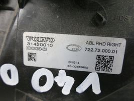 Volvo V40 Faro/fanale 31420010