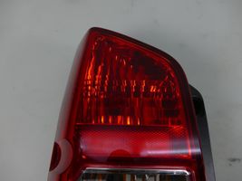 Nissan Pathfinder R51 Feux arrière / postérieurs 220-16550