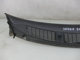 Skoda Roomster (5J) Облицовка (облицовки) стеклоочистителей 51J819415D