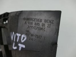 Mercedes-Benz Vito Viano W638 Uchwyt / Mocowanie zderzaka tylnego A6388850121