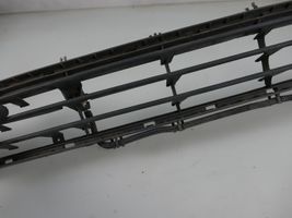 Chevrolet Corsa Grille inférieure de pare-chocs avant 09116132