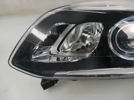 Volvo XC60 Lampa przednia 31698815