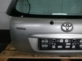 Toyota Corolla E120 E130 Lava-auton perälauta 