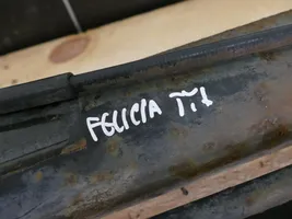 Skoda Felicia II Poutre d'essieu arrière 6U6500041B