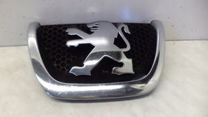 Peugeot 5008 Logo, emblème de fabricant 18C0001030